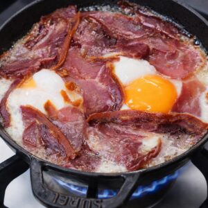 Pastırmalı Yumurta