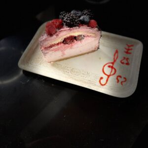 İTALYAN CHEESECAKE ( Orman meyveli )